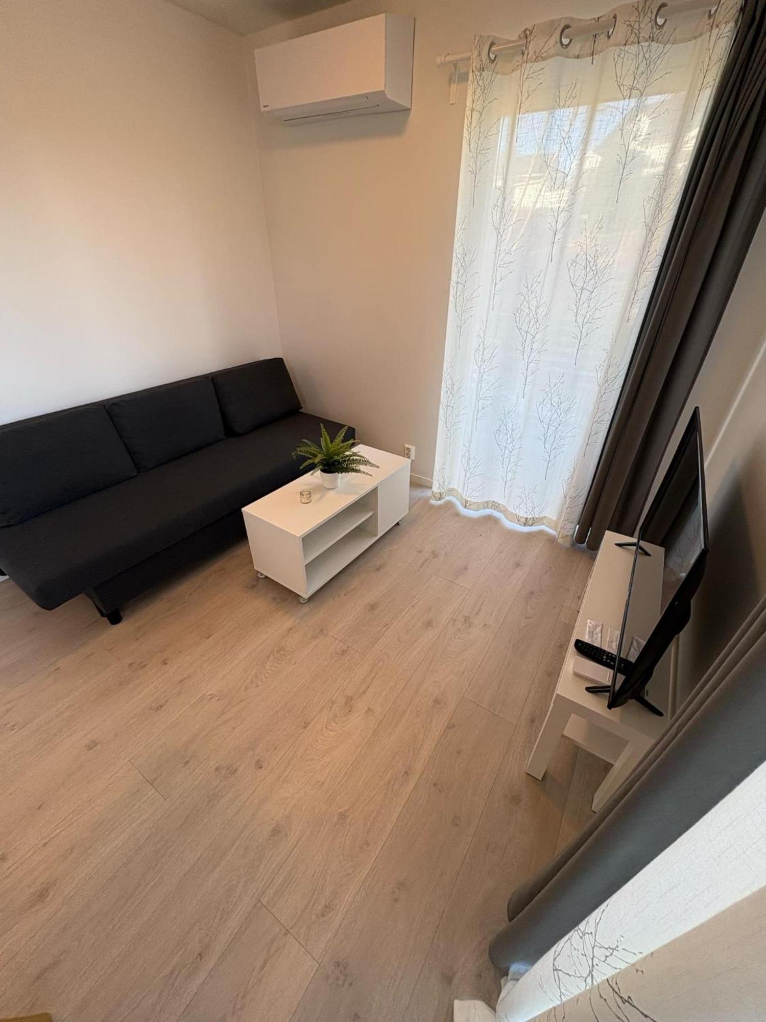 Lisas Apartment, Private New 1 Bedroom And 1 Living Room With Sofa Bed And Big Windows, Share With Nobody Oslo Exterior foto